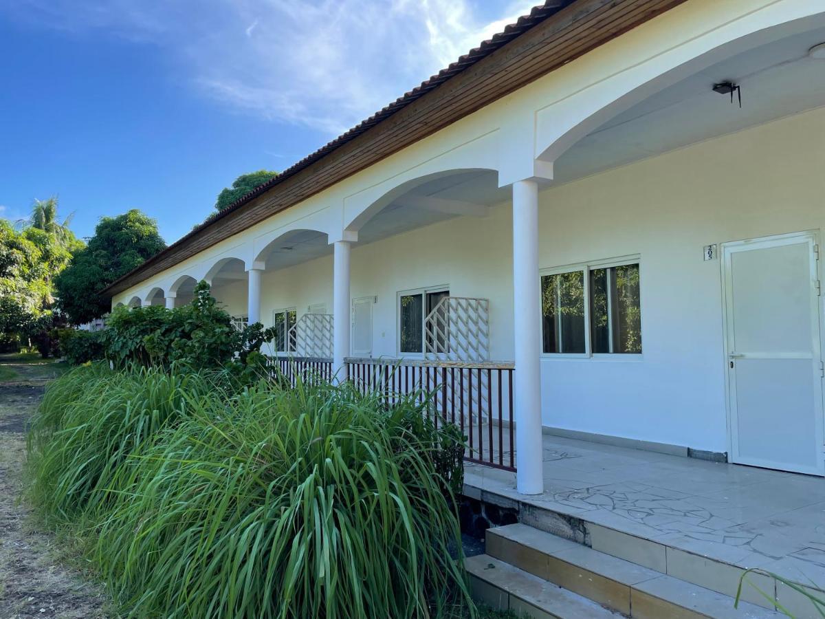 Hotel La Grillade Moroni Exterior photo