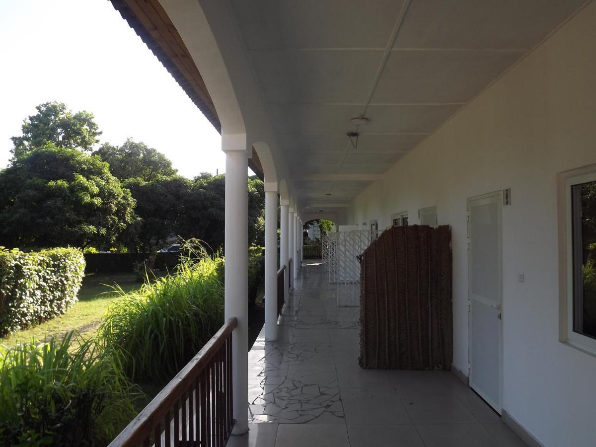 Hotel La Grillade Moroni Exterior photo